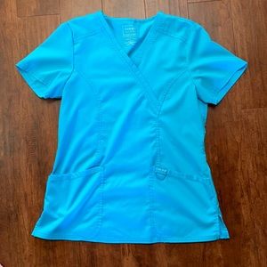 Cherokee aqua scrub top like new